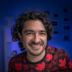 Mario Carvajal, fotógrafo colombiano, especializado en imágenes para la realidad virtual (VR).
